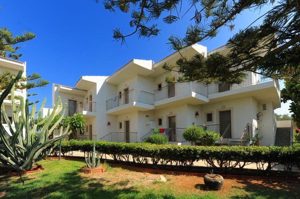 Oasis Beach Hotel - Adults Only Anissaras Exterior photo
