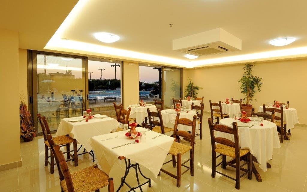 Oasis Beach Hotel - Adults Only Anissaras Exterior photo